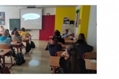 zivot-v-rukou-2021_01