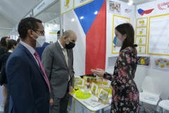 Navsteva-z-jedne-UAE-university-